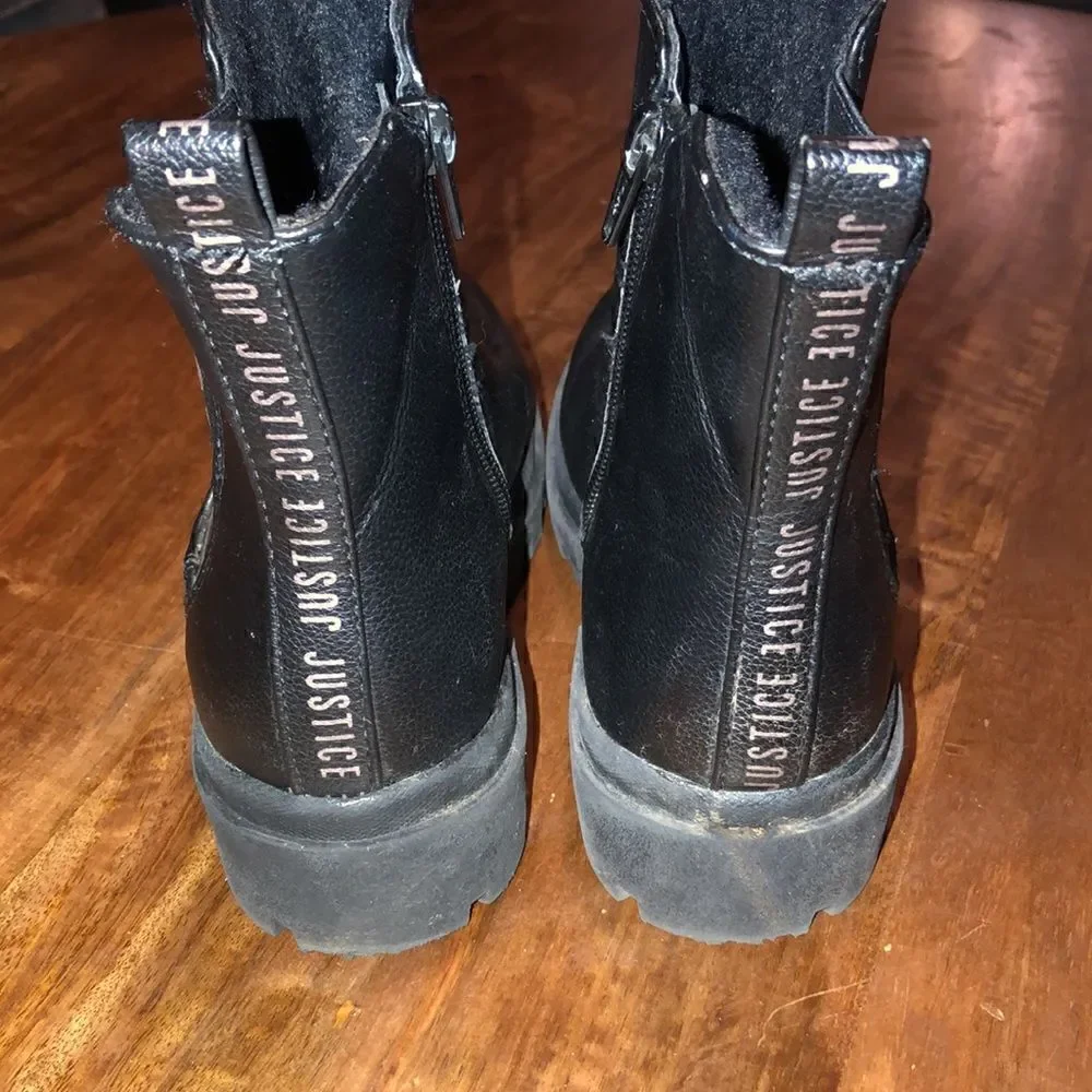Justice Little Girl & Big Girl Lug Bottom Chelsea Boot, Size 1